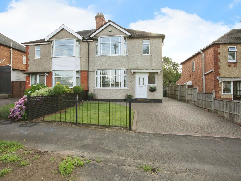 3 bed semidetached house for sale in Kingsley Avenue, Rugby CV21, £