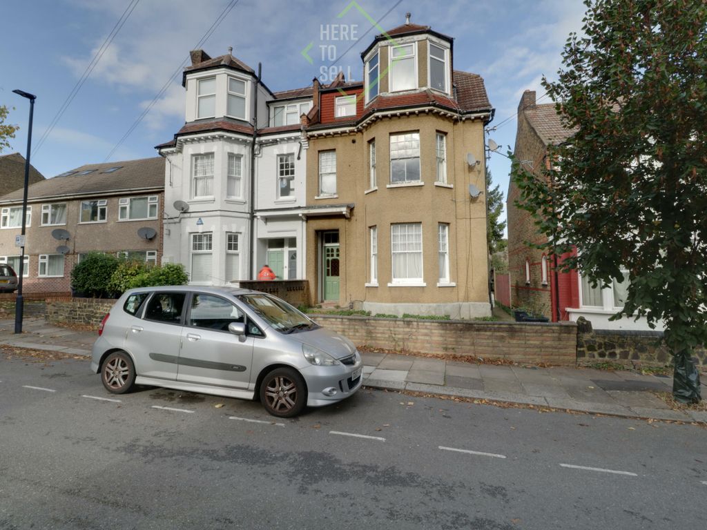 2 bed flat to rent in Orpington Road, Winchmore Hill N21, £1,750 pcm