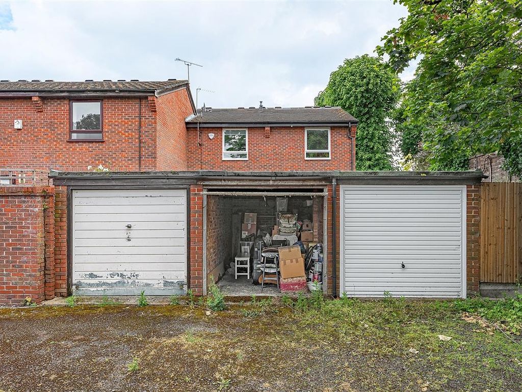 Parking/garage for sale in Mews, London SW12 Zoopla