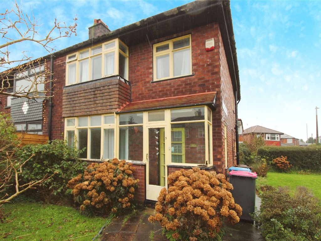 3 bed semidetached house for sale in Beaufort Avenue, Swinton