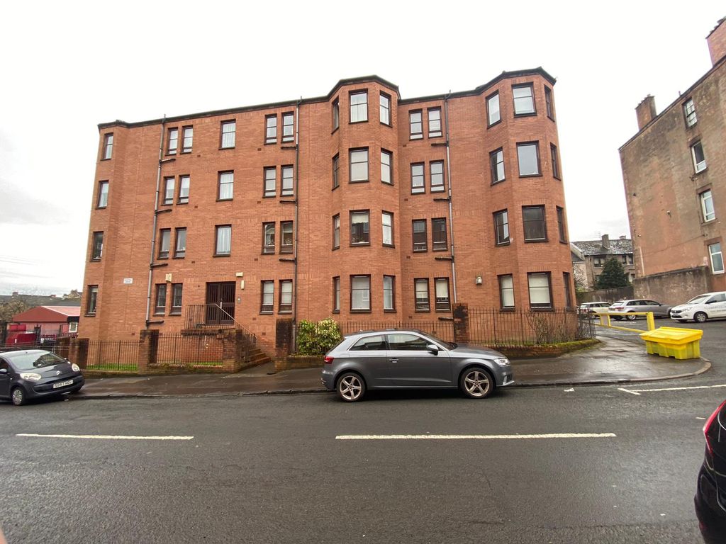 2 bed flat to rent in Golfhill Drive, Dennistoun, Glasgow G31 Zoopla