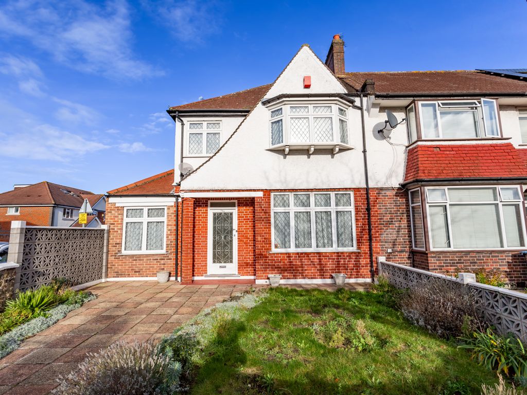 3 bed end terrace house for sale in Kenley Road, Merton Park, London