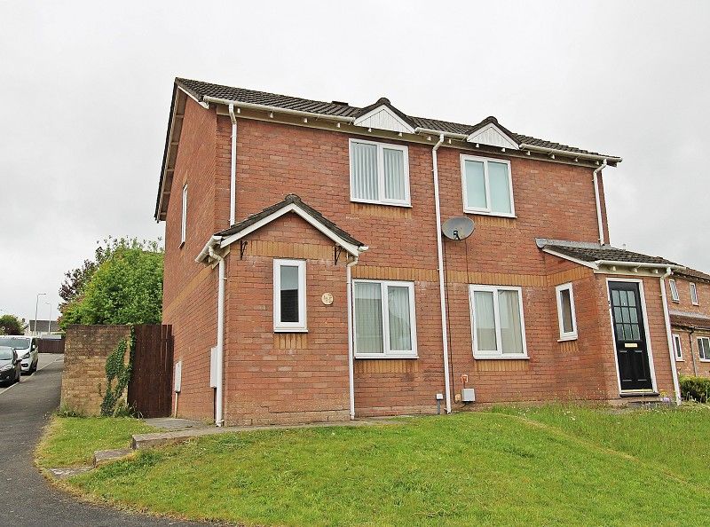 2 bed semidetached house for sale in Ffordd Trecastell, Llanharry