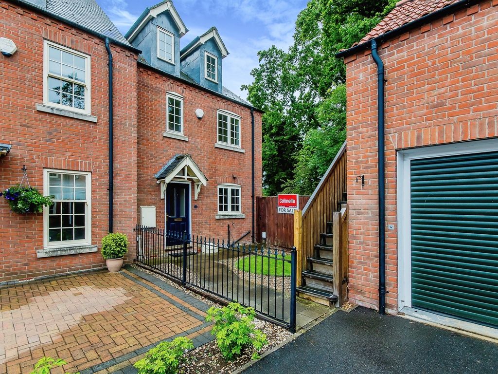 4 bed end terrace house for sale in King Henry Chase, Bretton