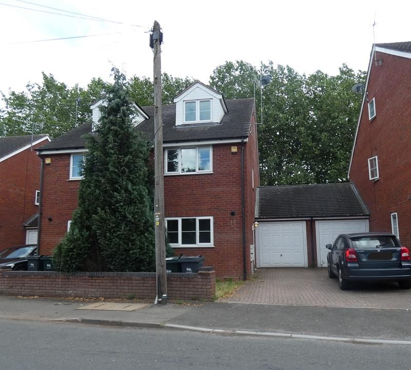 4 bed semidetached house to rent in 79 Court Road, Malvern