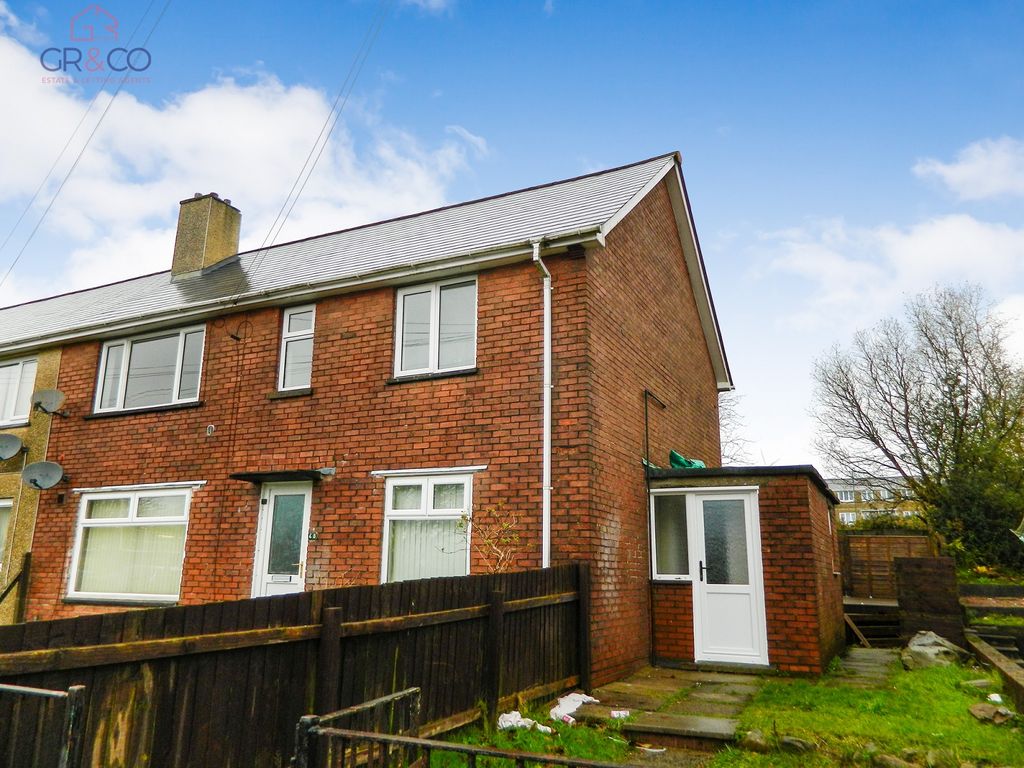 2 bed flat for sale in Honeyfield Road, Rassau, Ebbw Vale NP23, £64,950