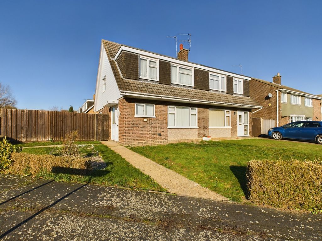 3 bed semidetached house for sale in Kelsey Crescent, Cherry Hinton, Cambridge CB1, £470,000