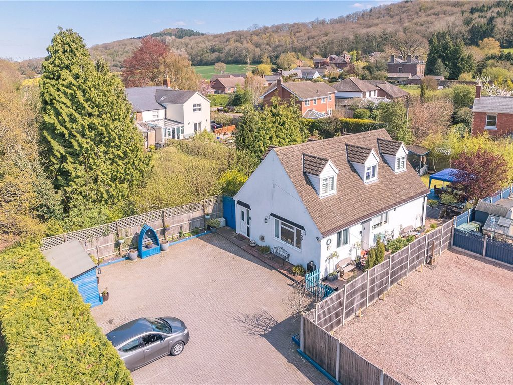 4 bed bungalow for sale in Walford Road, RossOnWye, Herefordshire HR9