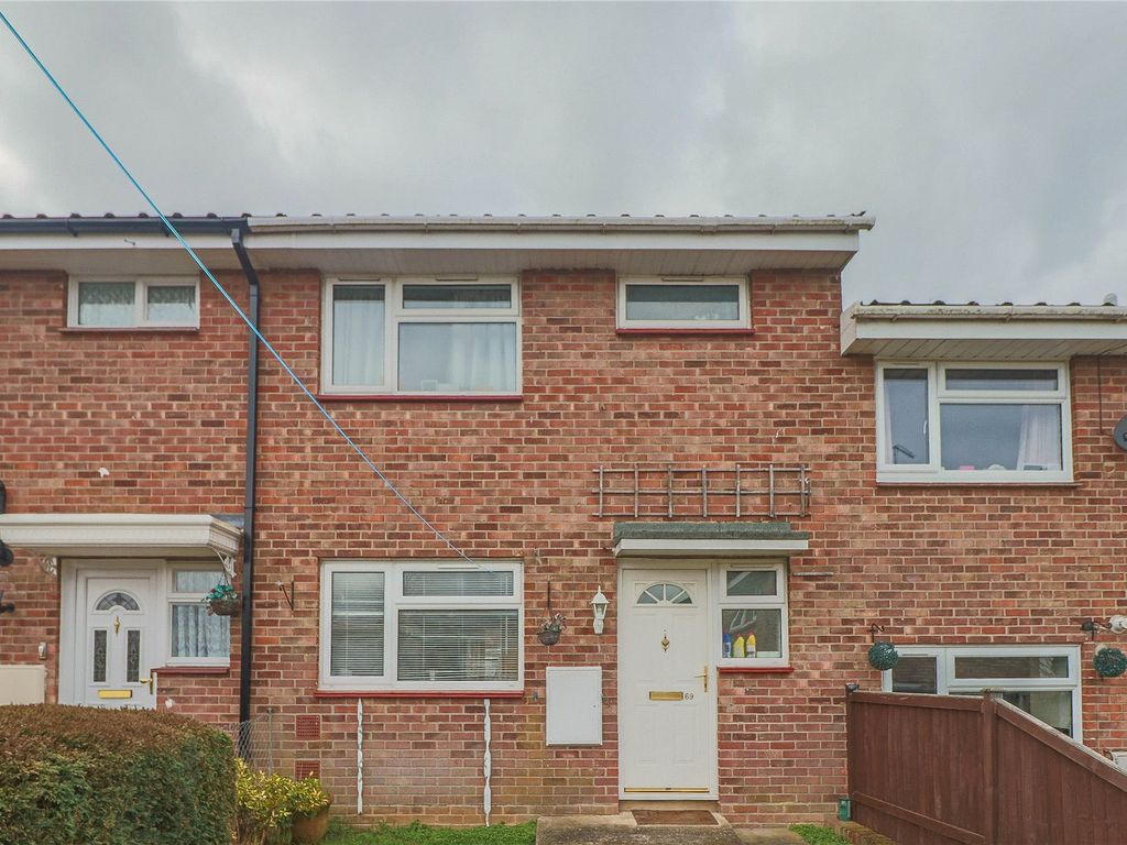 3 bed terraced house for sale in Honeysuckle Way, Witham CM8 Zoopla