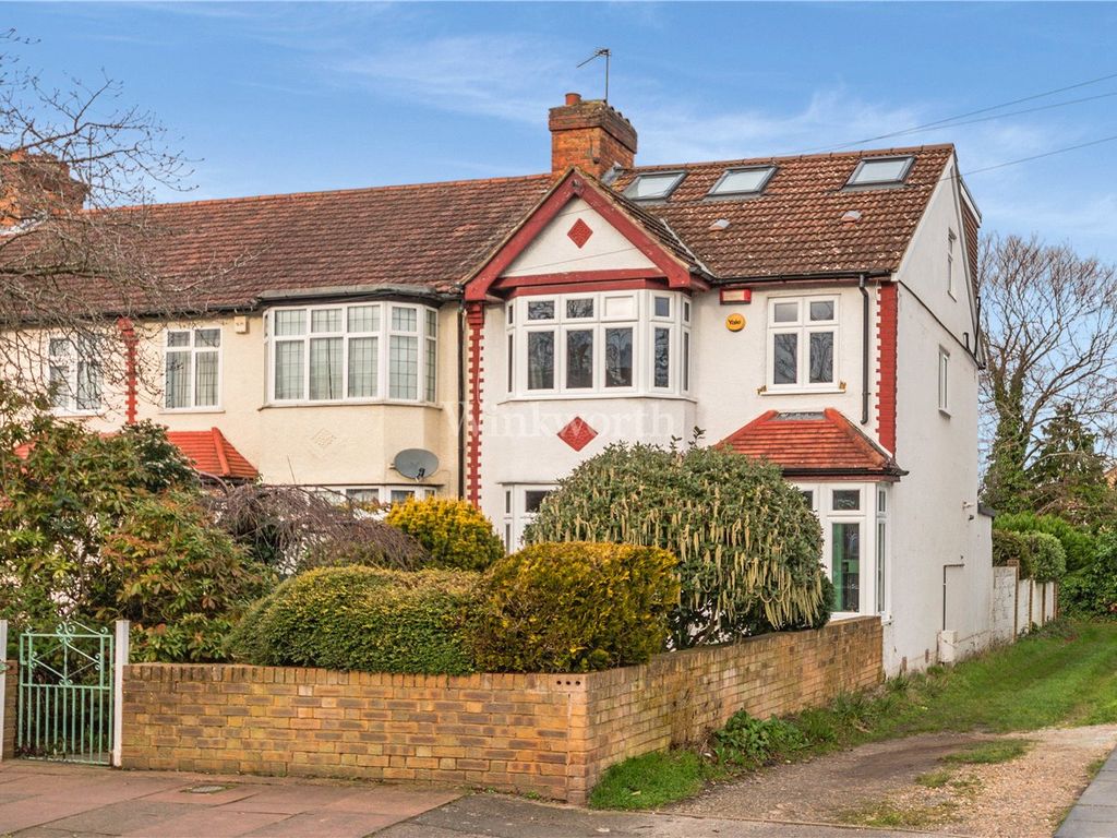4 bed end terrace house for sale in Ernest Grove, Beckenham BR3, £