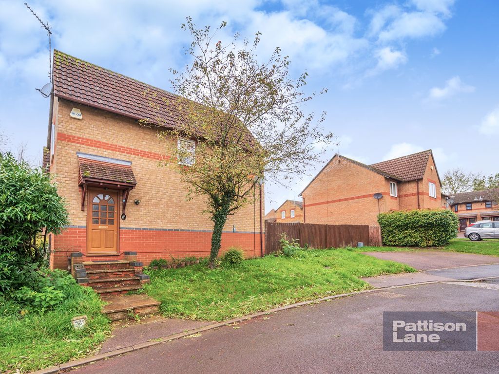 2 bed end terrace house for sale in Cypress Close, Desborough