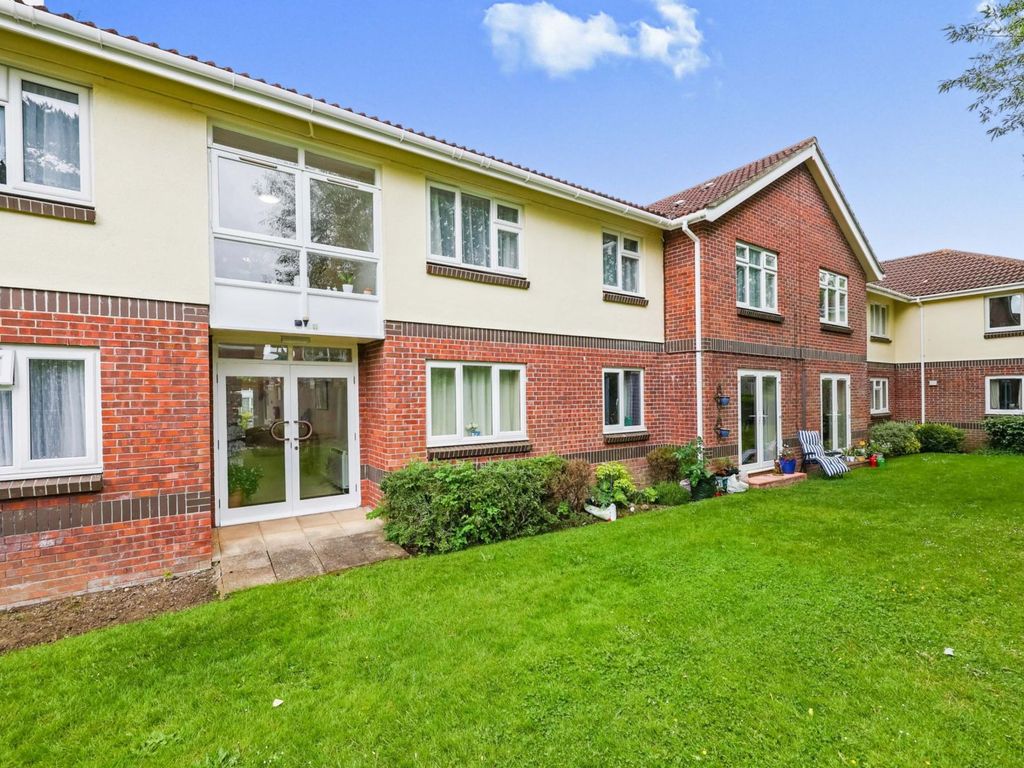 2 bed property for sale in Highlands Road, Fareham PO15 Zoopla