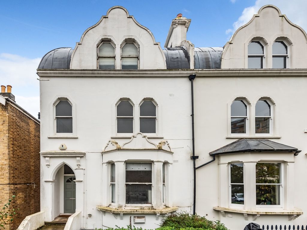 2 bed flat for sale in Belvoir Road, London SE22, £400,000 Zoopla