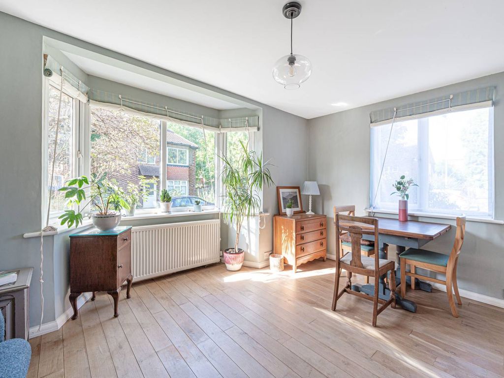 2 bed for sale in Abercorn Road, Mill Hill East, London NW7