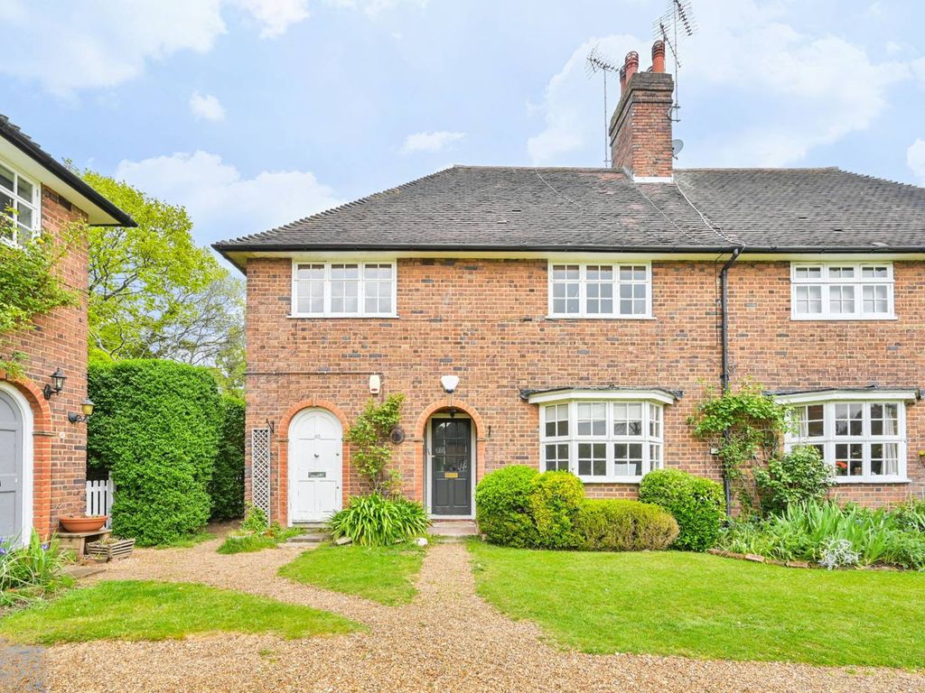 2 bed for sale in Hill Top, Hampstead Garden Suburb, London NW11 Zoopla