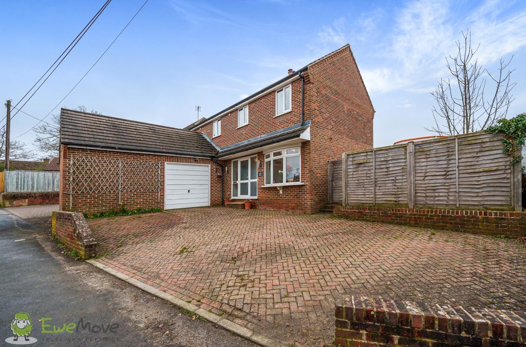 3 bed detached house for sale in Pamber Heath Road, Pamber Heath, Tadley RG26 Zoopla