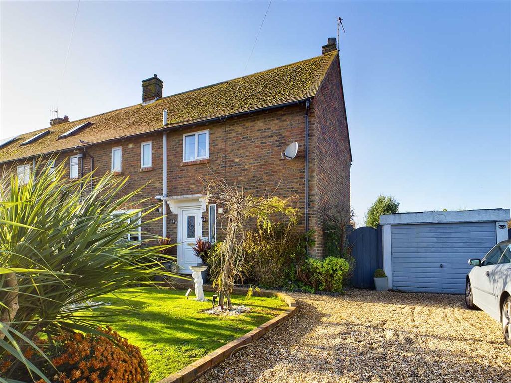 4 bed end terrace house for sale in Friars Avenue, Peacehaven BN10 Zoopla