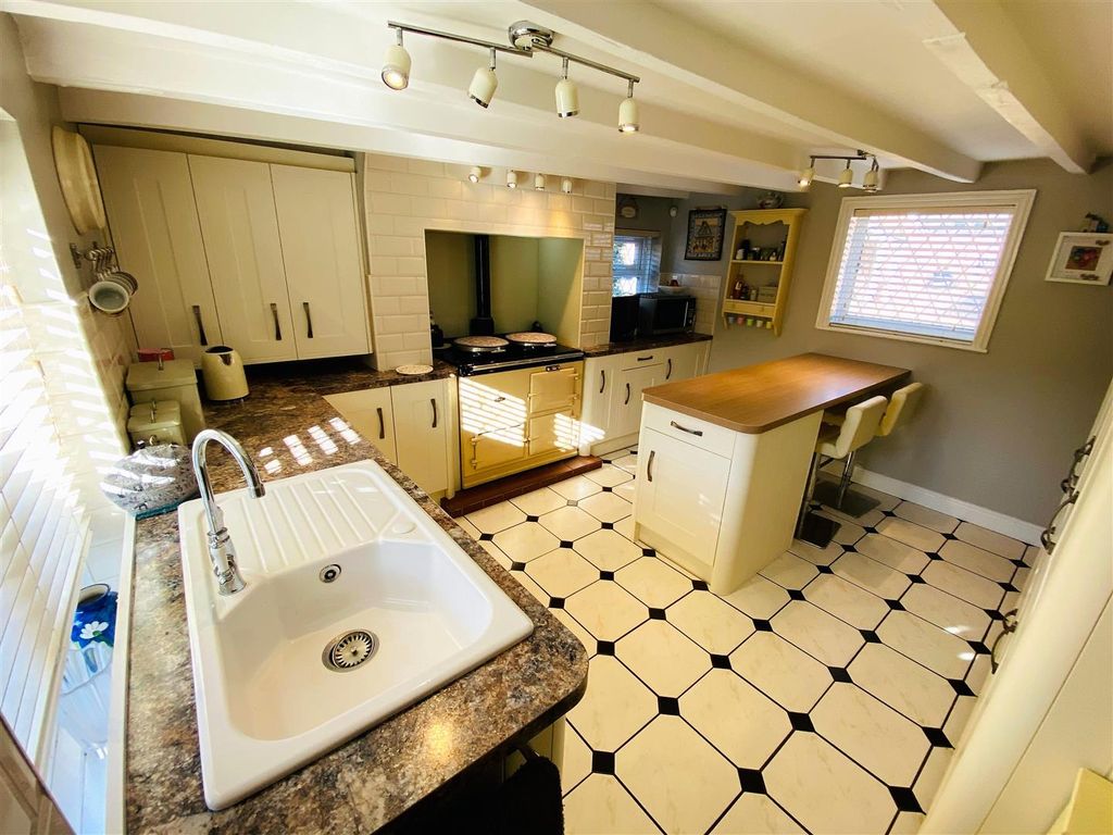 2 bed detached house for sale in Cobble Lane, Eastrington, Goole DN14