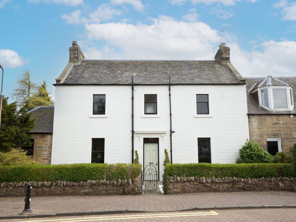 5 bed end terrace house for sale in Calder Road, Bellsquarry EH54, £