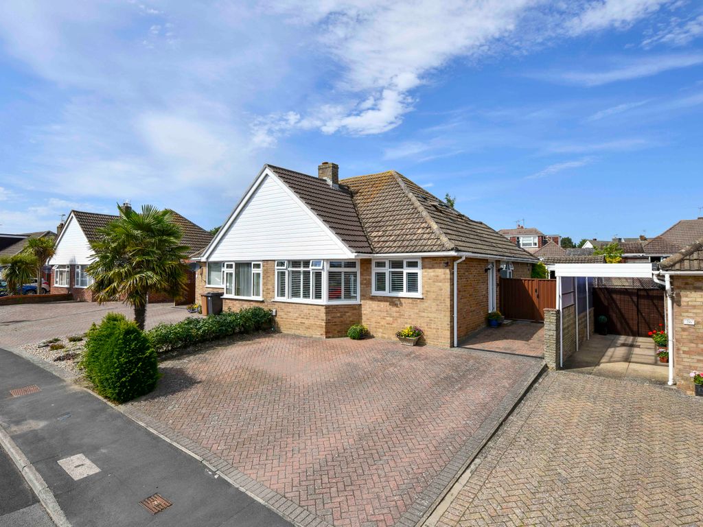 3 bed semidetached bungalow for sale in Egremont Road, Bearsted ME15
