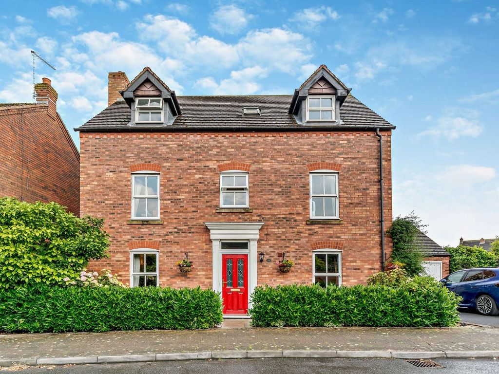 5 bed property for sale in Walnut Walk, Lichfield WS13 Zoopla