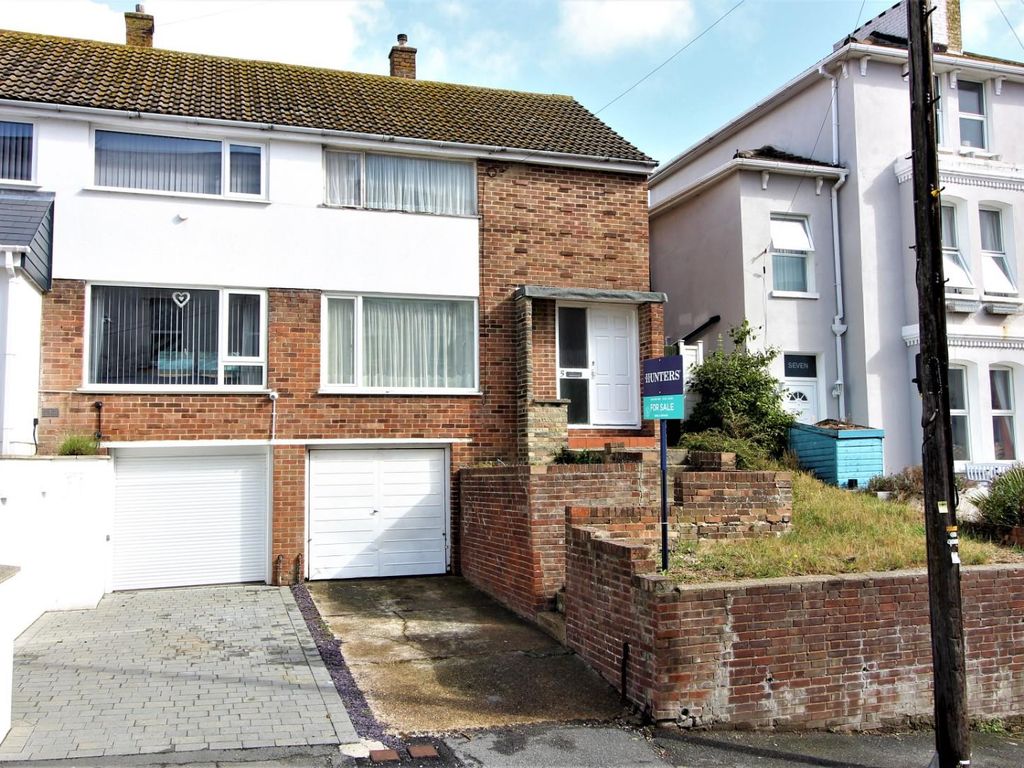 3 bed semidetached house for sale in London Street, Folkestone, Kent
