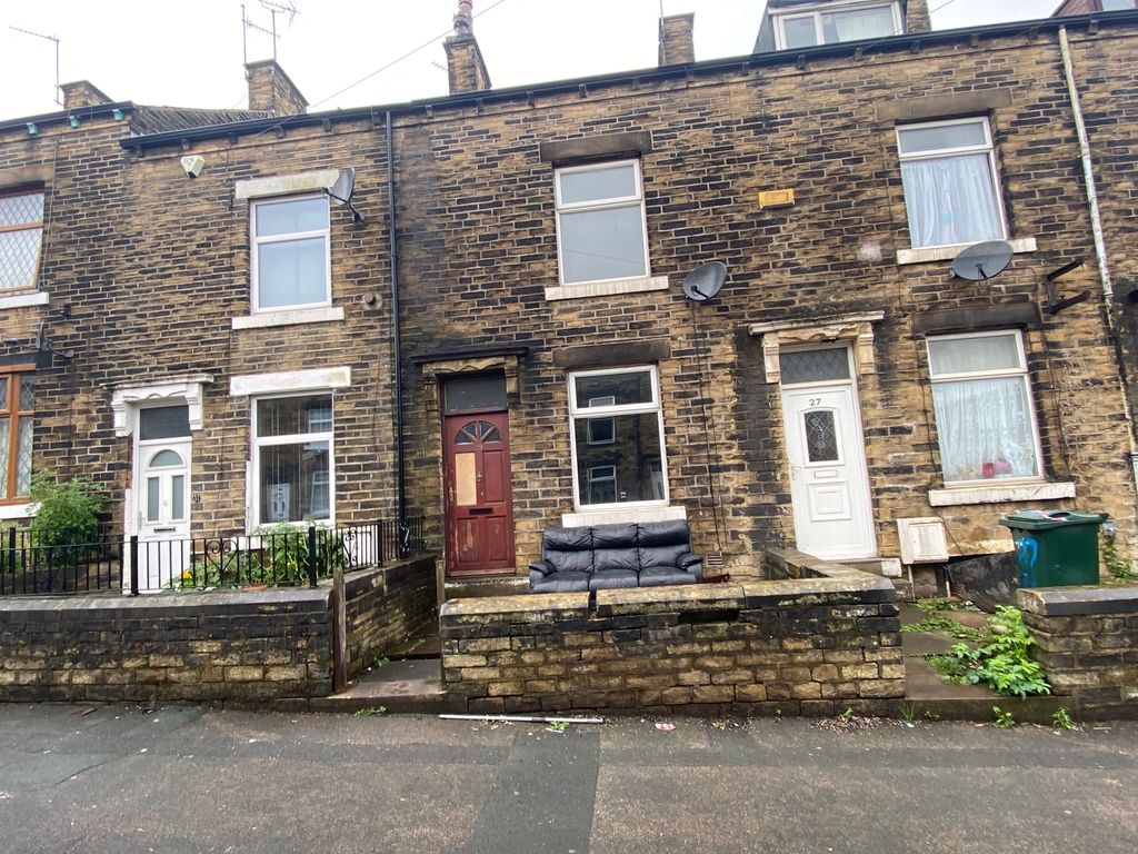Runswick Terrace, Bradford BD5