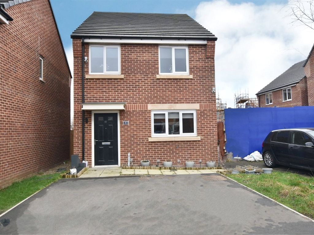 New home, 3 bed detached house for sale in Holdsworth Drive, Great Harwood, Blackburn