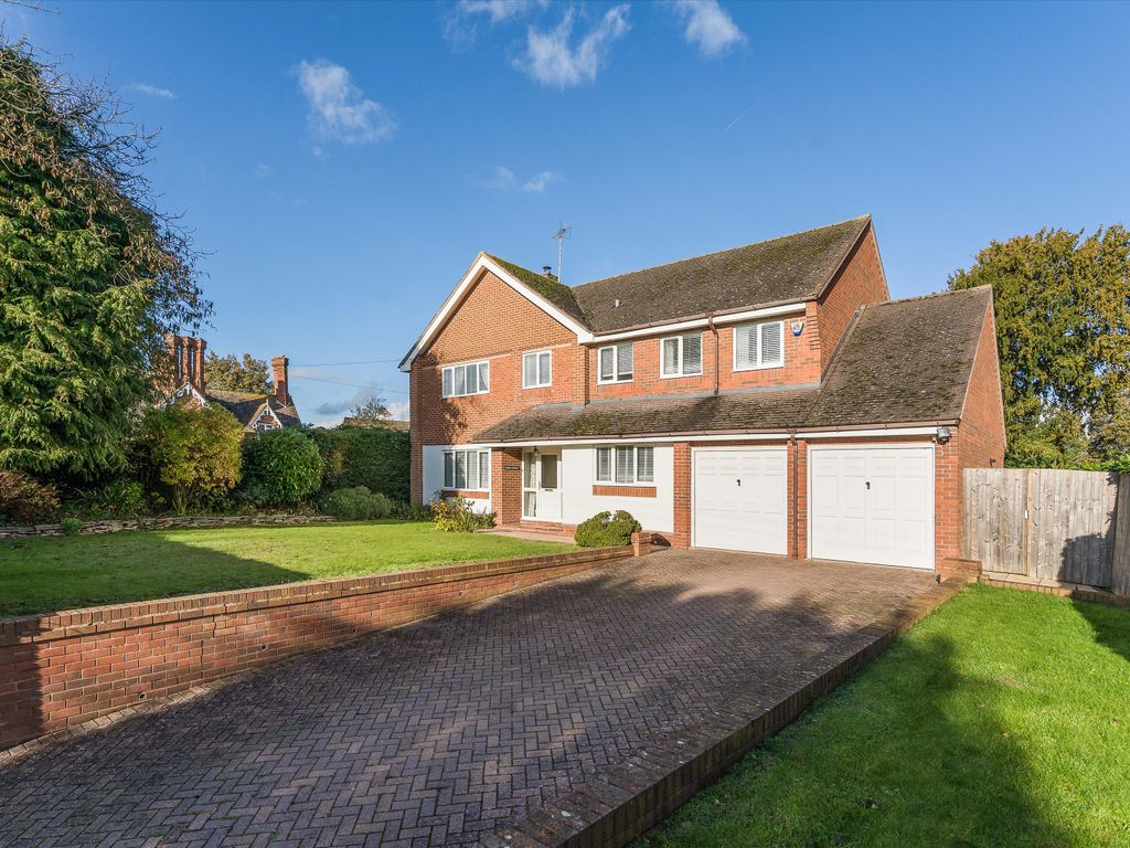 5 bed detached house for sale in Park Lane, Snitterfield, Stratford