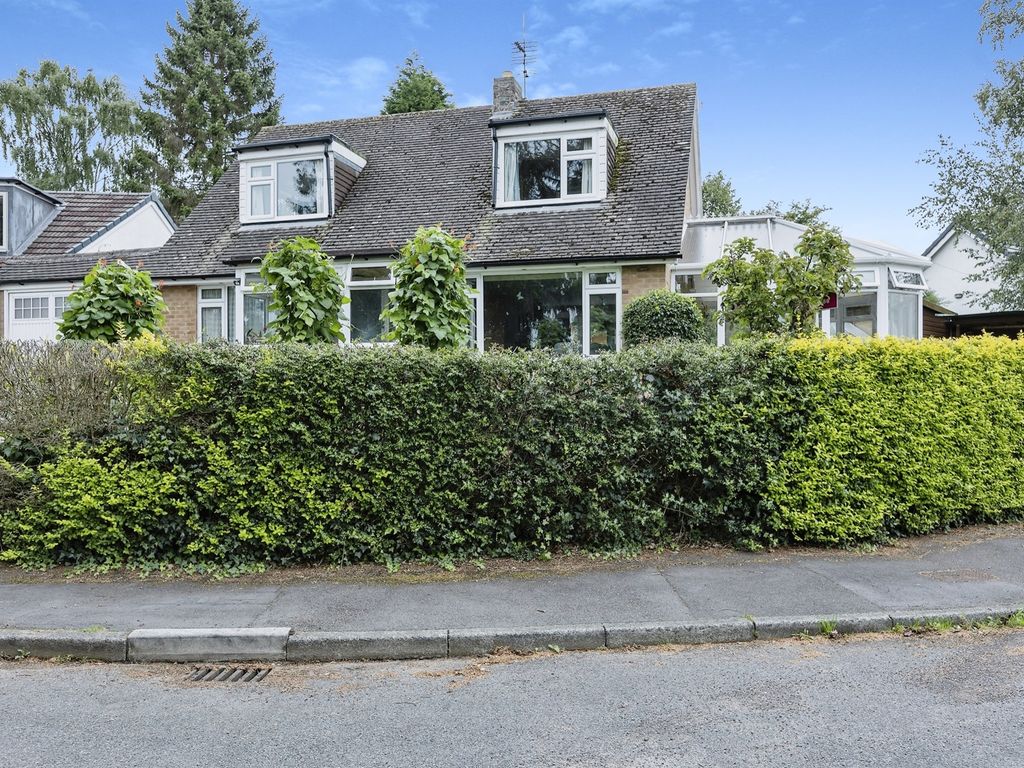 4 bed detached house for sale in Perry Close, Woodhouse Eaves