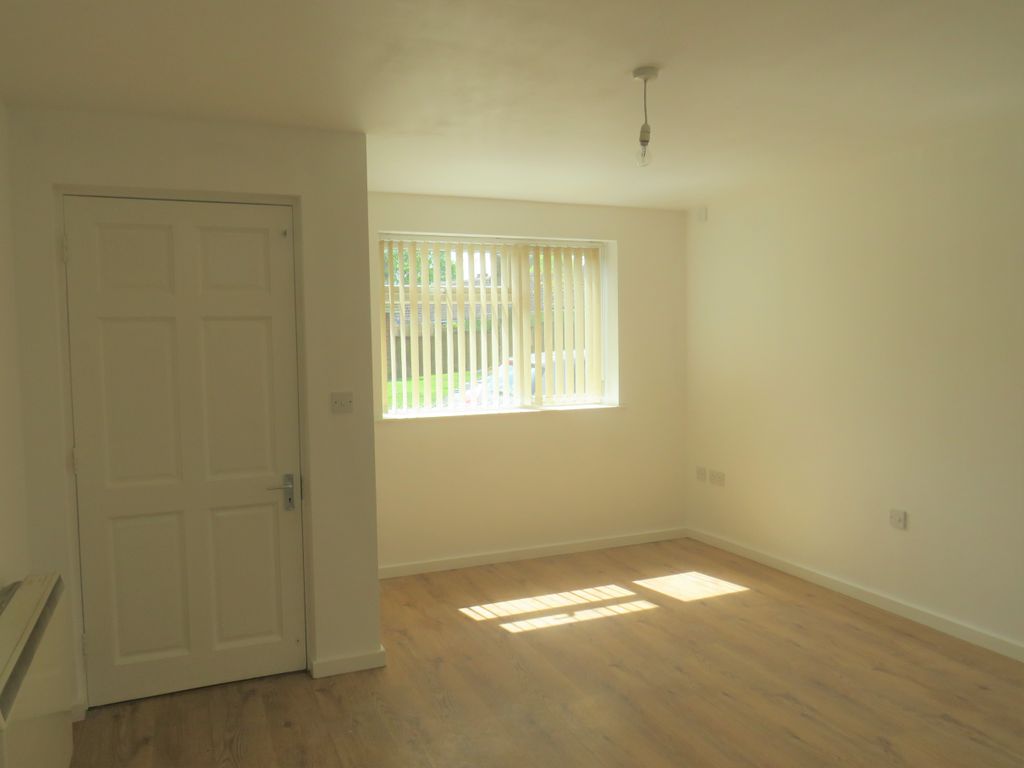 2 bed flat to rent in High Street, Cheslyn Hay, Walsall WS6 Zoopla