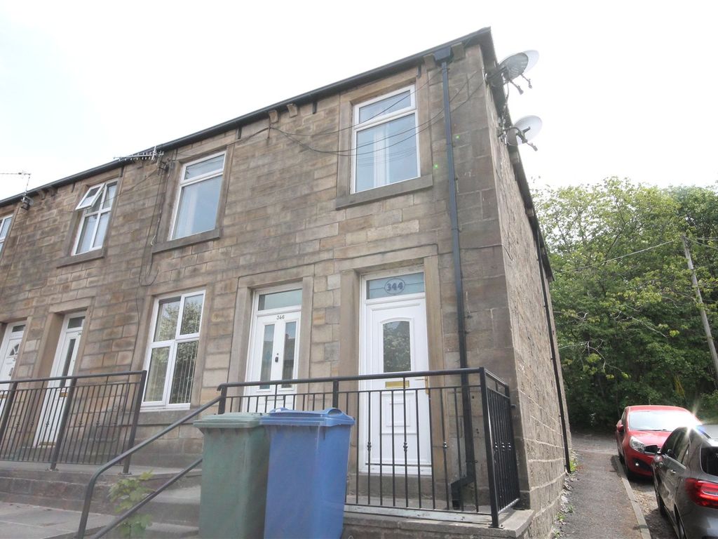 1 bed flat to rent in Market Street, Whitworth, Rochdale, Lancashire