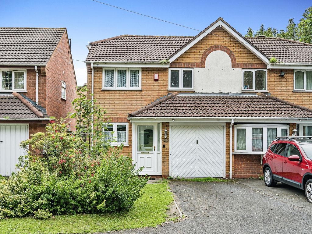 3 bed semidetached house for sale in Hellier Avenue, Tipton DY4, £