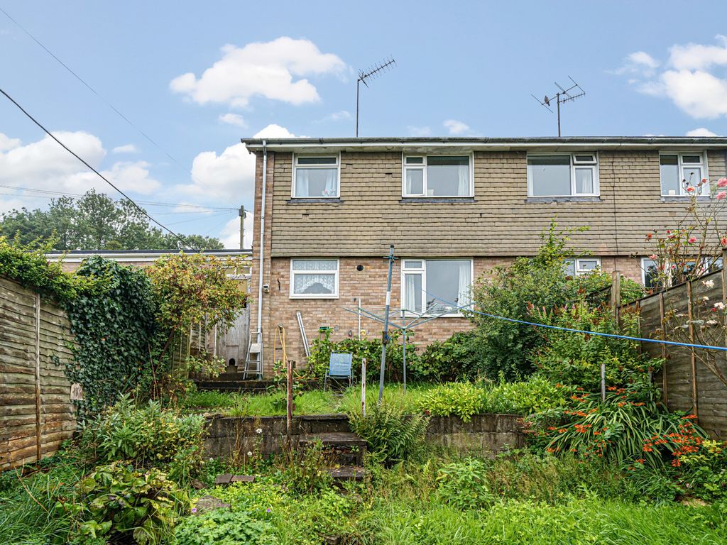 3 bed semidetached house for sale in Woodhouse Drive, Stroud