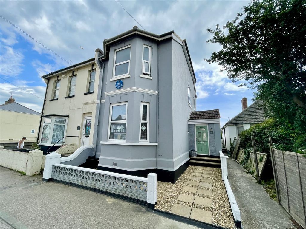 3 bed semidetached house for sale in Bexhill Road, St. LeonardsOnSea