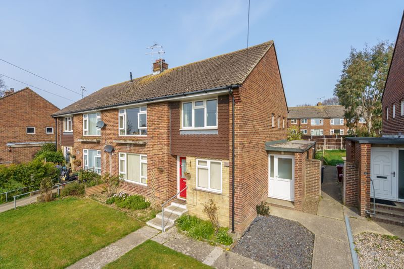 2 bed flat for sale in Gilbert Road, Chichester PO19 Zoopla