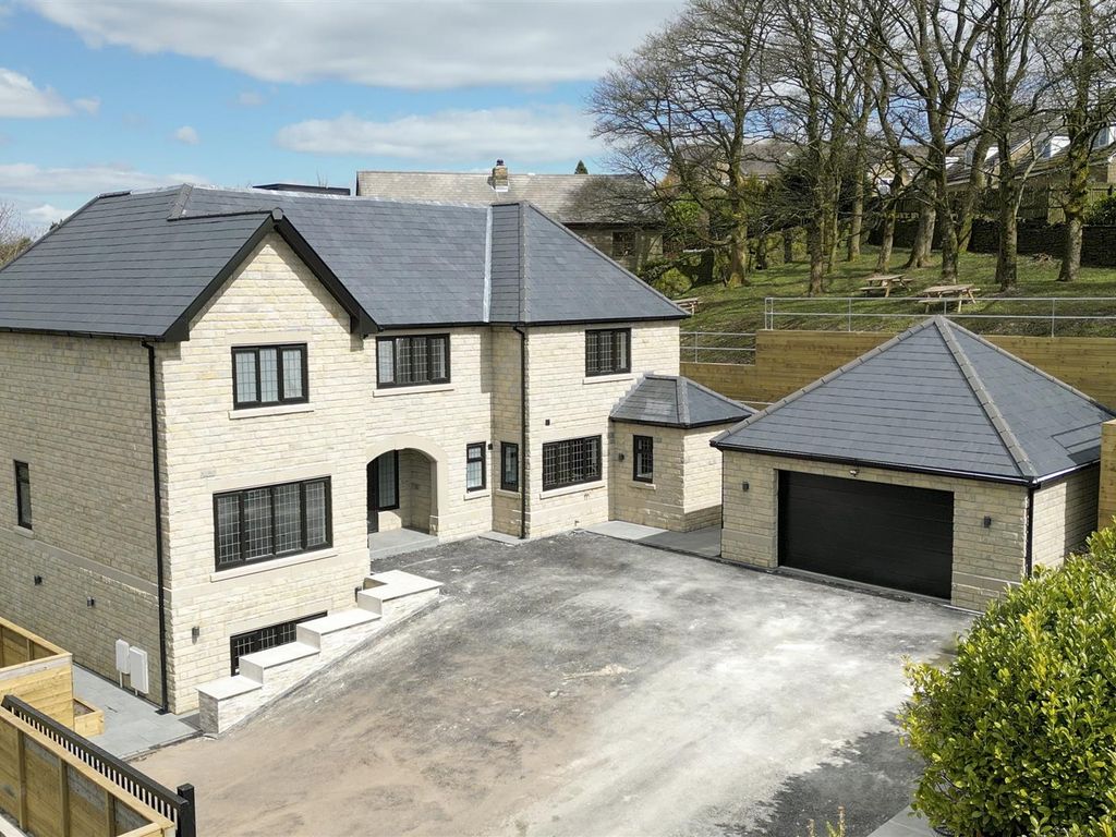 New home, 6 bed detached house for sale in Highfield Park, Haslingden