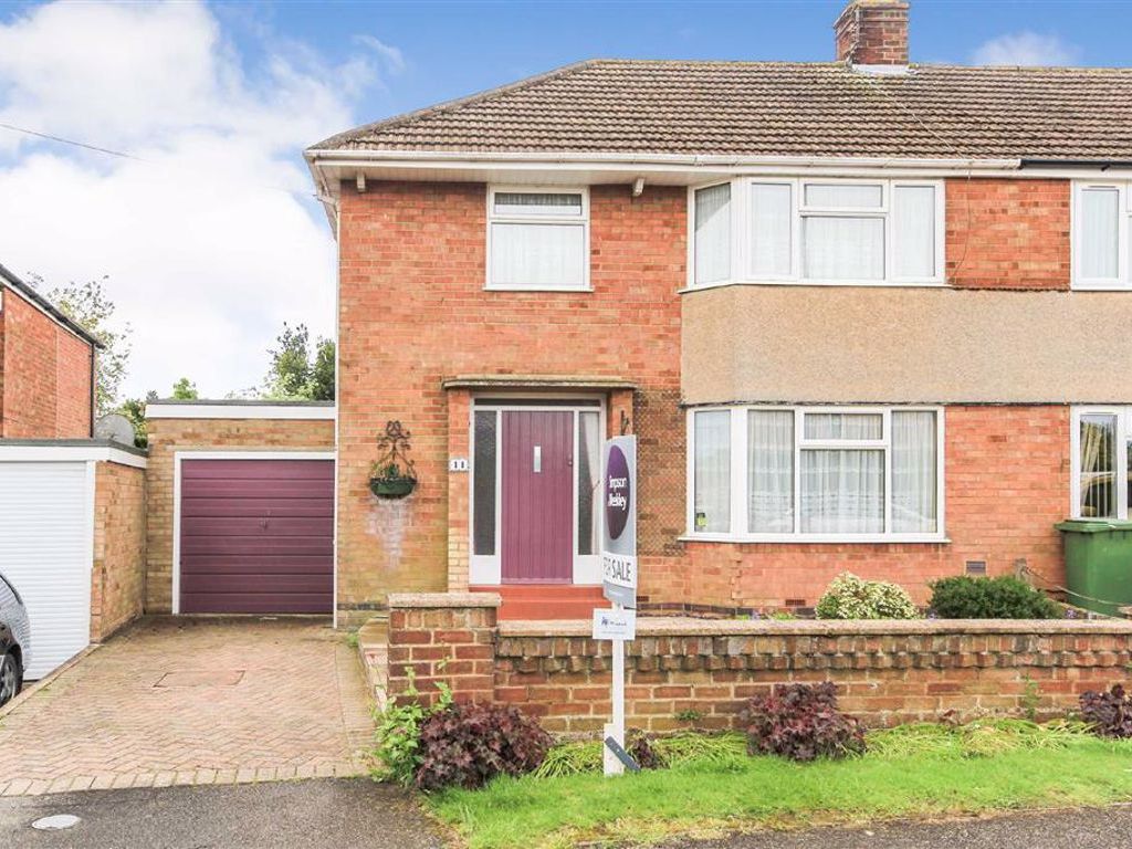 3 bed semidetached house for sale in The Headlands, Wellingborough