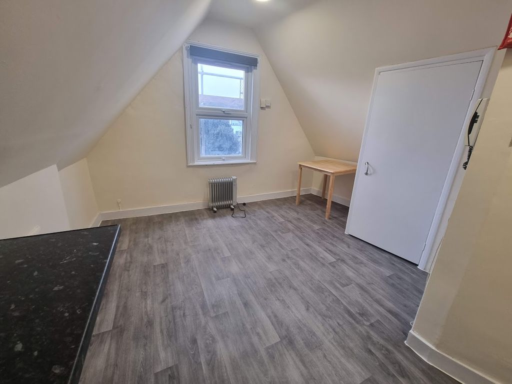 Studio to rent in Lewisham High Street, Lewisham SE13 Zoopla
