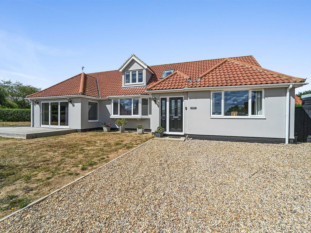 5 bed detached house for sale in Silver Hill, Hintlesham, Ipswich IP8