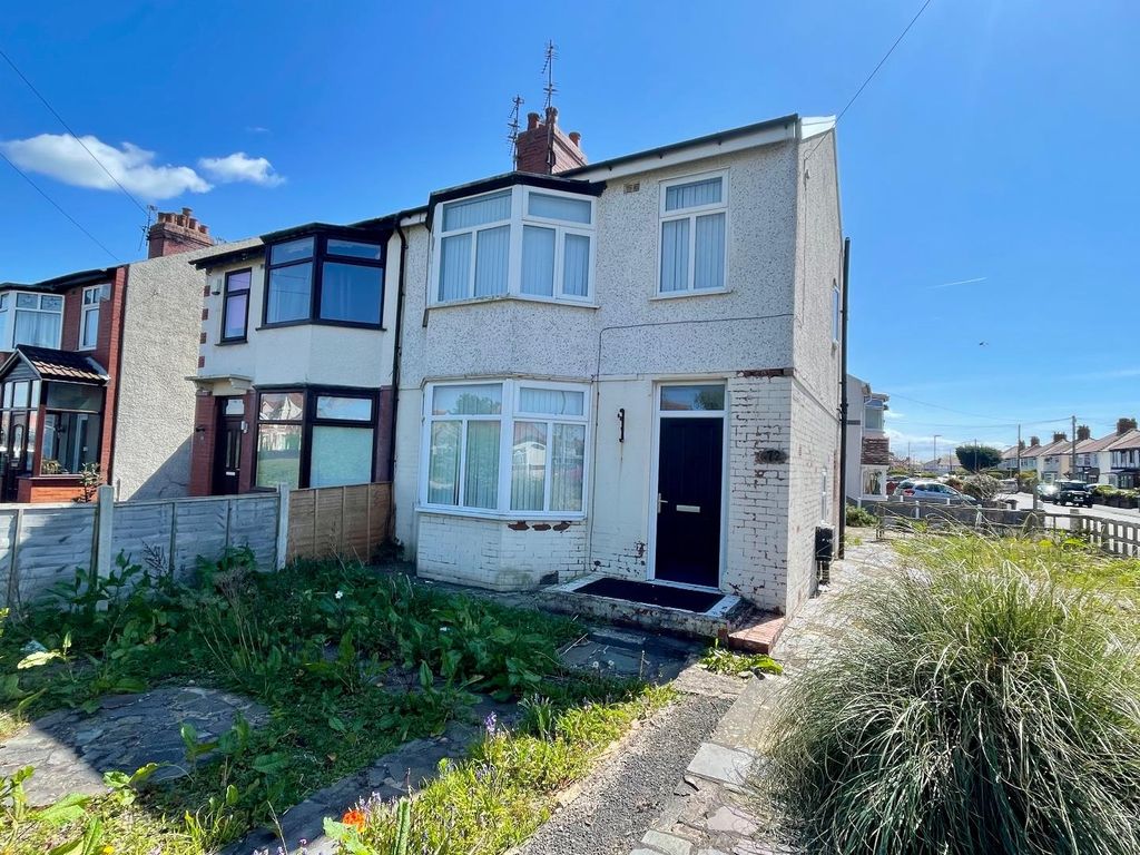 3 bed semidetached house for sale in Anchorsholme Lane East, Thornton