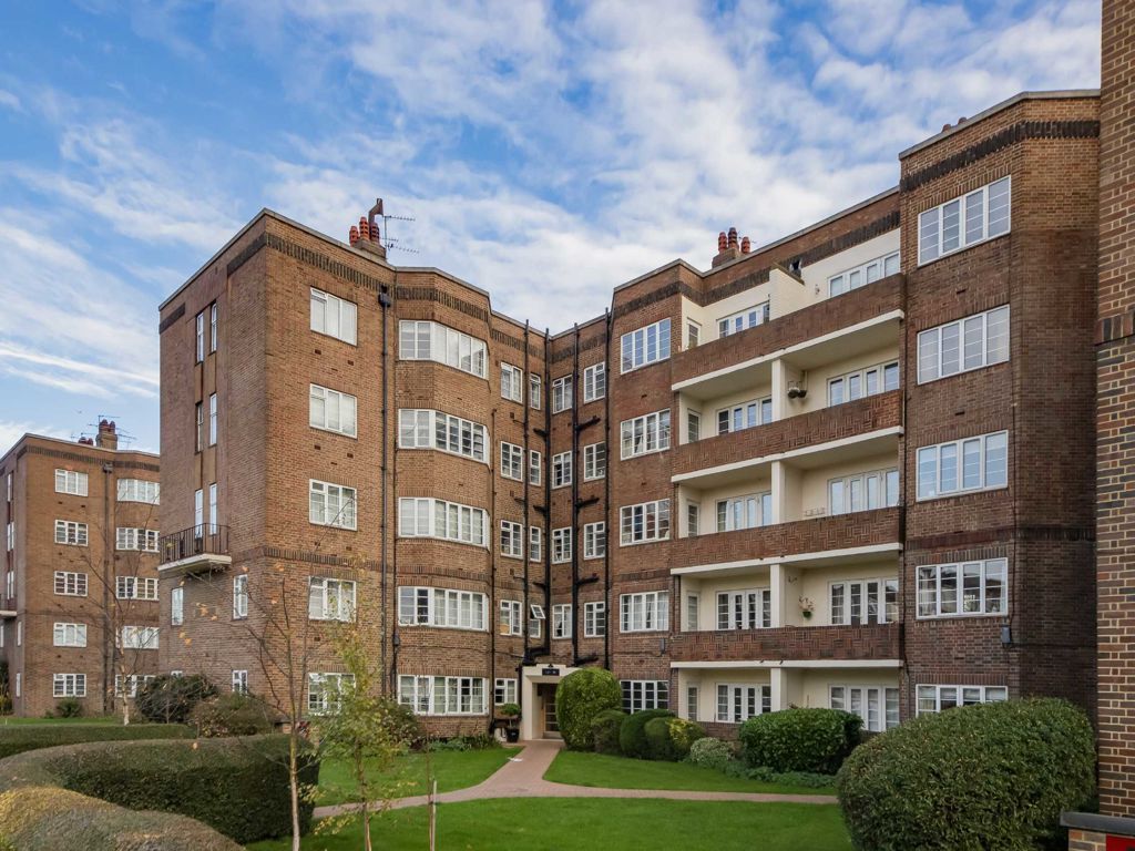 2 bed flat for sale in Chiswick Village, London W4, £400,000 Zoopla