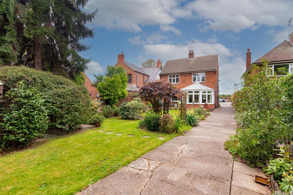 3 bed detached house for sale in Nottingham Road, Lowdham, Nottingham