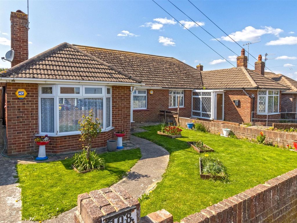 2 bed semidetached bungalow for sale in Meadow Road, Worthing BN11