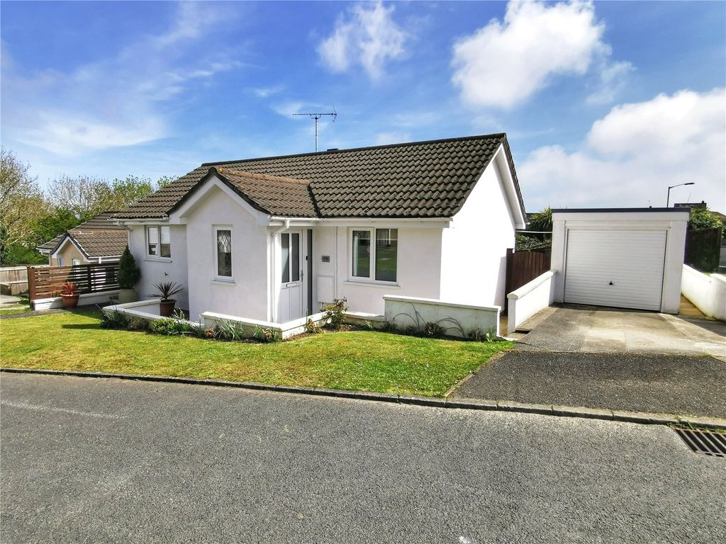 2 bed bungalow for sale in Park Way, St Austell, Cornwall PL25, £