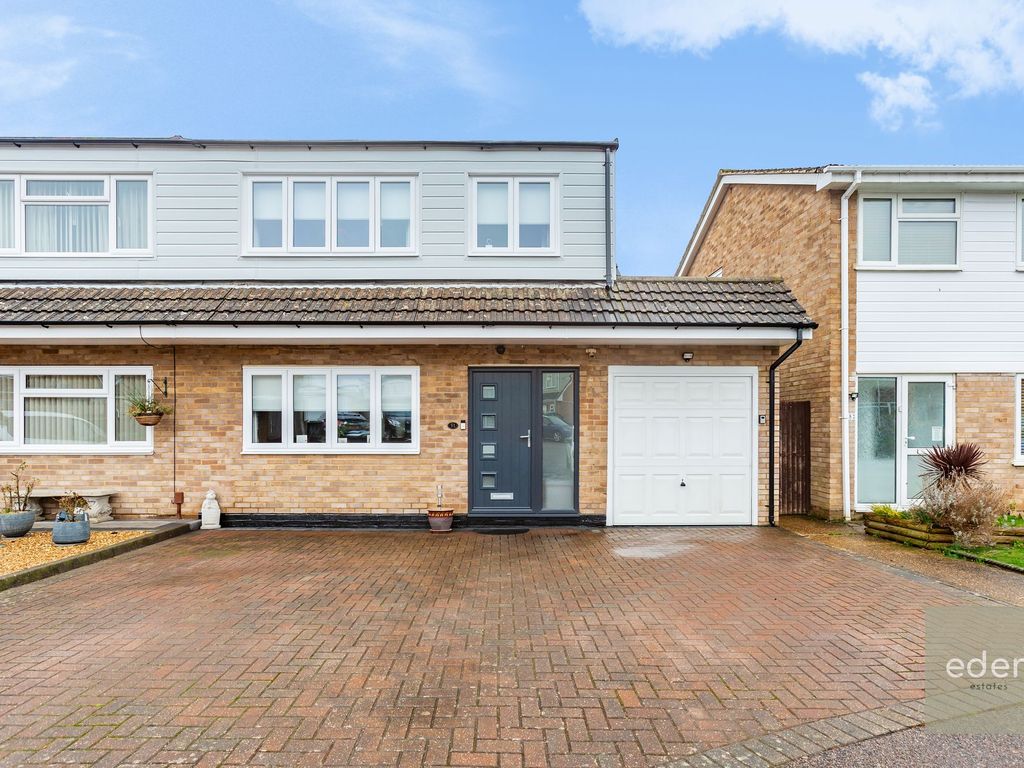 3 bed semidetached house for sale in Pout Road, Snodland ME6, £420,000
