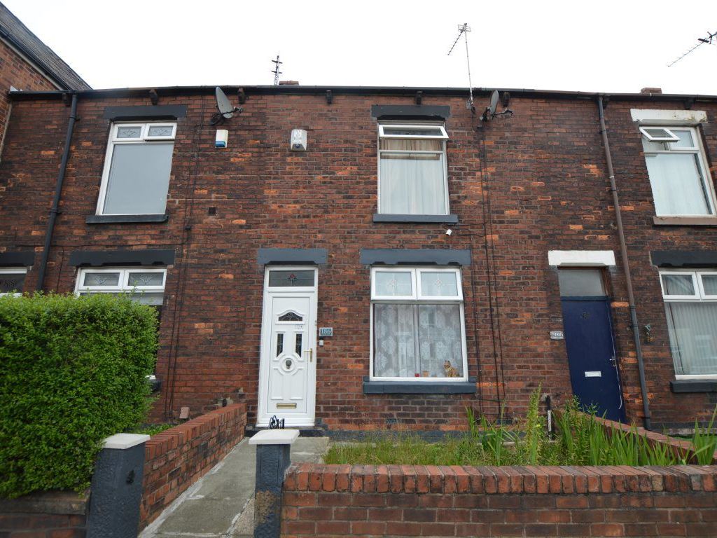 3 bed terraced house to rent in Walthew Lane, Platt Bridge, Wigan WN2