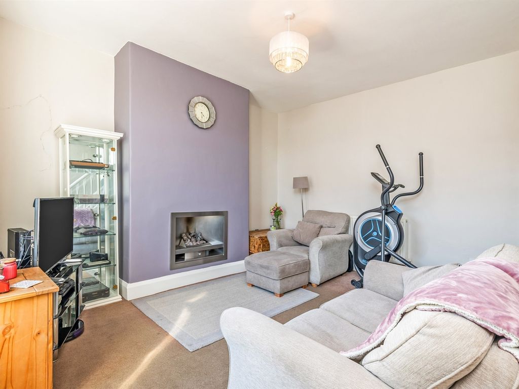 Caldercliffe Road, Berry Brow, Huddersfield HD4  