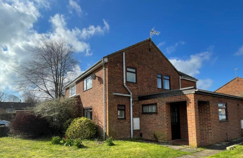 3 bed terraced house to rent in Old Way, Sawston, Cambridge CB22