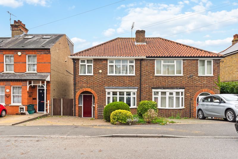 3 bed semidetached house for sale in Hallmead Road, Sutton SM1 Zoopla